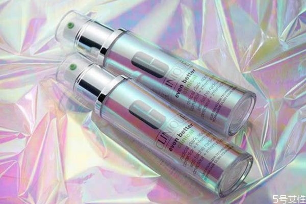 倩碧302美白鐳射瓶和彩星精華哪個(gè)好 倩碧302美白效果 倩碧302美白鐳射瓶和彩星精華哪個(gè)好 倩碧302美白效果