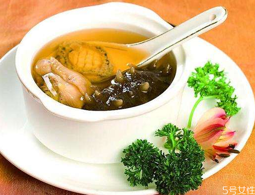 鮑魚可以燉什么湯 鮑魚湯的功效與作用 鮑魚可以燉什么湯 鮑魚湯的功效與作用