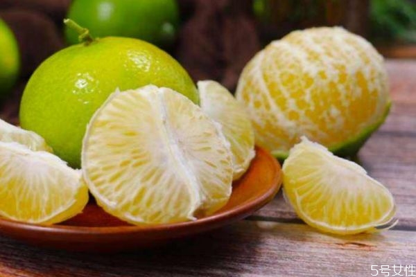 皇帝柑幾月份最好吃 皇帝柑綠皮好還是黃皮好 皇帝柑幾月份最好吃 皇帝柑綠皮好還是黃皮好