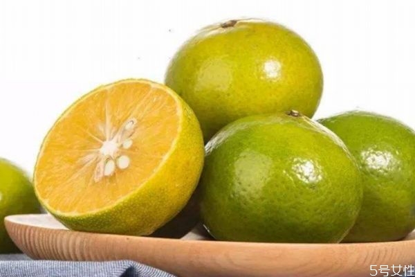 ?皇帝柑和冰糖橘的區(qū)別 皇帝柑為什么叫皇帝柑 ?皇帝柑和冰糖橘的區(qū)別 皇帝柑為什么叫皇帝柑