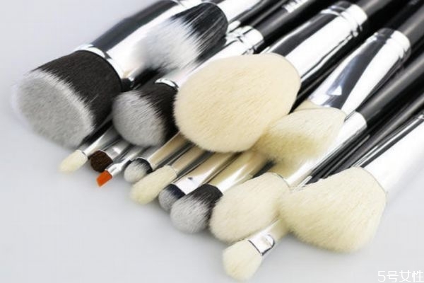 國產(chǎn)粉底刷什么牌子的好用 2020粉底刷推薦 國產(chǎn)粉底刷什么牌子的好用 2020粉底刷推薦