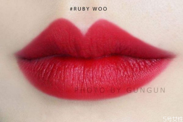 怎么知道口紅有沒有過期 口紅變質的特征 怎么知道口紅有沒有過期 口紅變質的特征