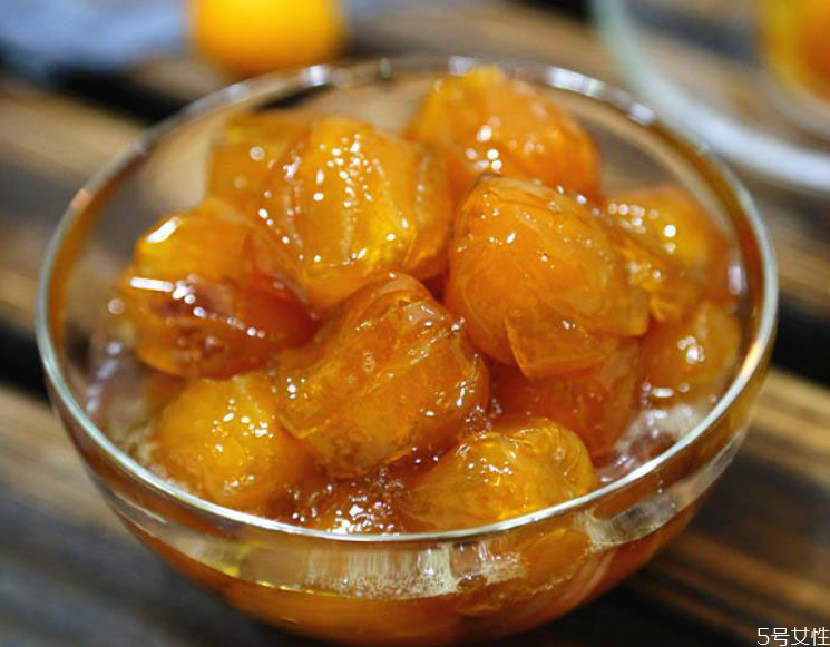 熬金桔膏為什么會有泡沫 金桔熬多久才能出來效果