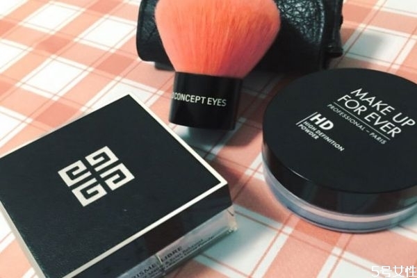 玫珂菲散粉和nars散粉 玫珂菲散粉和紀(jì)梵希散粉 玫珂菲散粉和nars散粉 玫珂菲散粉和紀(jì)梵希散粉