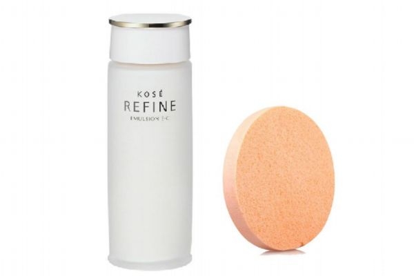 擦乳液需要用化妝棉嗎 用化妝棉怎么擦乳液 擦乳液需要用化妝棉嗎 用化妝棉怎么擦乳液