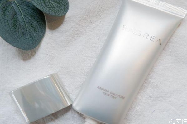 芭貝拉隔離霜怎么樣 芭貝拉和香緹卡隔離哪個(gè)好 芭貝拉隔離霜怎么樣 芭貝拉和香緹卡隔離哪個(gè)好