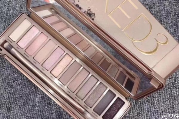 眼影一般多少錢合適 廉價(jià)眼影對(duì)眼睛的危害