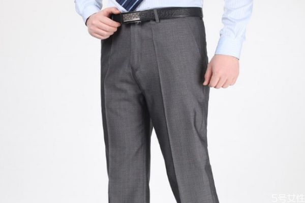 西褲太長了能不能卷 西裝褲太長怎么處理 西褲太長了能不能卷 西裝褲太長怎么處理