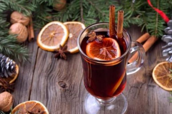 丁香肉桂紅酒的做法 丁香肉桂紅酒怎么做 丁香肉桂紅酒的做法 丁香肉桂紅酒怎么做