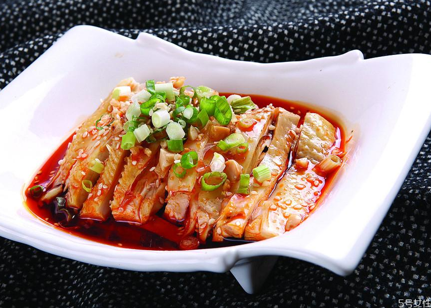 口水雞是哪個地方的菜系 口水雞名字的由來 口水雞是哪個地方的菜系 口水雞名字的由來