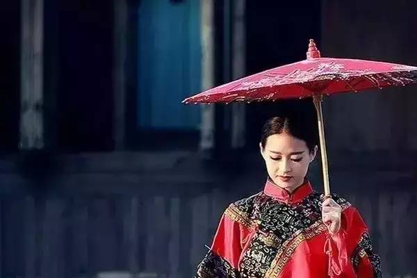 摩羯座男生喜歡一個人的表現(xiàn) 摩羯男生的愛情性格特點