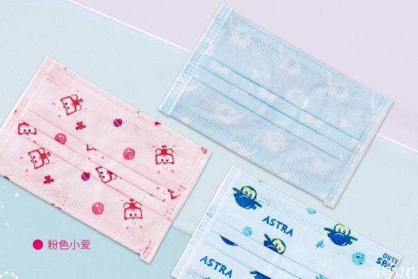 同坐一輛車戴口罩會(huì)感染嗎 全程戴口罩會(huì)被感染嗎 同坐一輛車戴口罩會(huì)感染嗎 全程戴口罩會(huì)被感染嗎