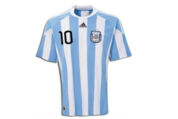 球衣可以太陽下曬嗎 衣服可以暴曬嗎 球衣可以太陽下曬嗎 衣服可以暴曬嗎