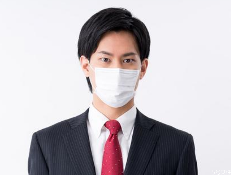 火車上戴口罩怎么吃飯 火車上要一直戴口罩么 火車上戴口罩怎么吃飯 火車上要一直戴口罩么