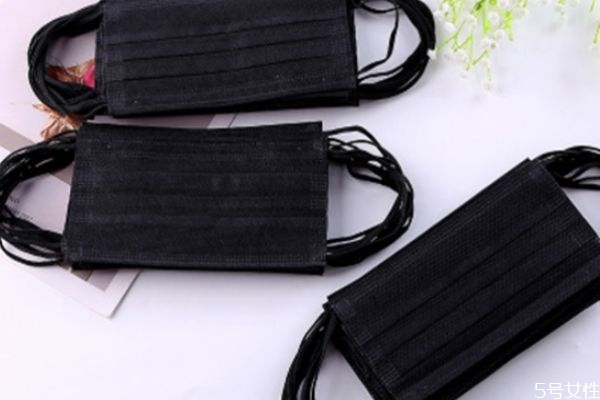 醫(yī)用口罩為什么有的顏色深有的顏色淺 口罩不同顏色含義 醫(yī)用口罩為什么有的顏色深有的顏色淺 口罩不同顏色含義