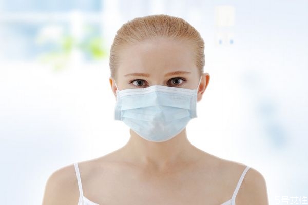口罩戴多久需要更換一次 口罩連續(xù)戴幾天會(huì)怎么樣 口罩戴多久需要更換一次 口罩連續(xù)戴幾天會(huì)怎么樣
