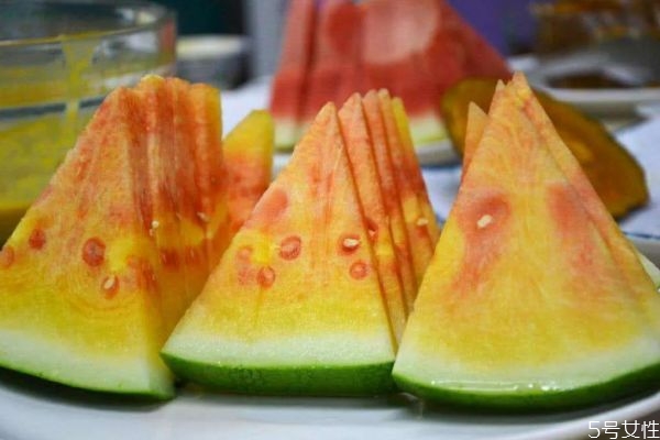 黃瓤西瓜的熱量高嗎 黃瓤西瓜是轉基因的嗎
