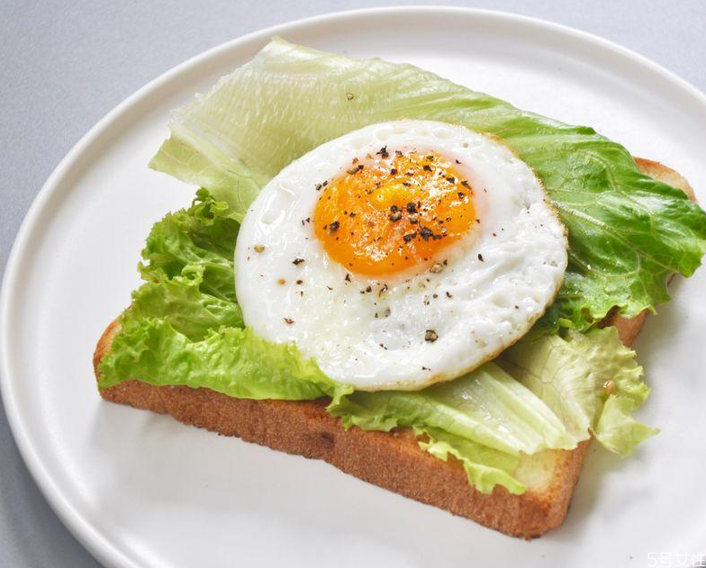 用什么油煎雞蛋好吃 如何煎雞蛋好吃又簡(jiǎn)單 用什么油煎雞蛋好吃 如何煎雞蛋好吃又簡(jiǎn)單