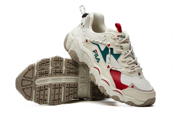 鞋子臭噴酒精有用嗎 鞋子臭噴香水有用嗎 鞋子臭噴酒精有用嗎 鞋子臭噴香水有用嗎