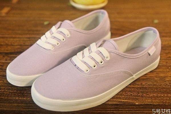 哪種鞋子不會(huì)臭腳 為什么有的鞋特別臭腳 哪種鞋子不會(huì)臭腳 為什么有的鞋特別臭腳