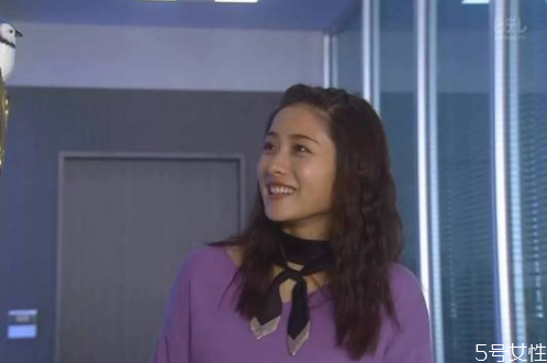 石原里美絲巾搭配 石原里美發(fā)帶 石原里美絲巾搭配 石原里美發(fā)帶