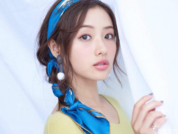石原里美絲巾搭配 石原里美發(fā)帶 石原里美絲巾搭配 石原里美發(fā)帶