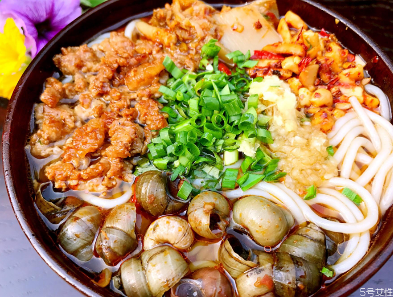 螺螄粉加雞蛋怎么煮 雞蛋螺螄粉的做法 螺螄粉加雞蛋怎么煮 雞蛋螺螄粉的做法