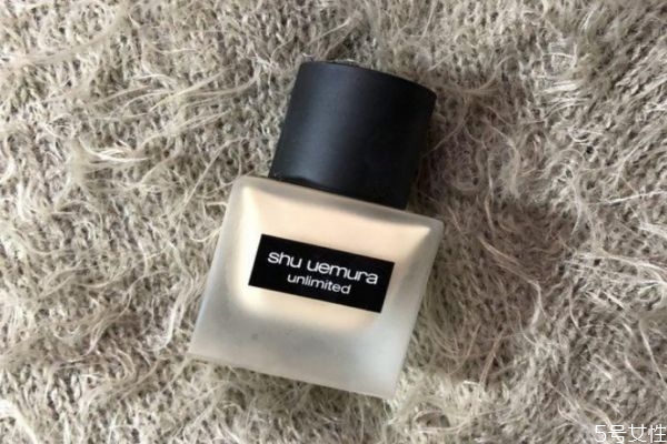 植村秀小方瓶秋冬可以用嗎 植村秀小方瓶適合干皮嗎 植村秀小方瓶秋冬可以用嗎 植村秀小方瓶適合干皮嗎