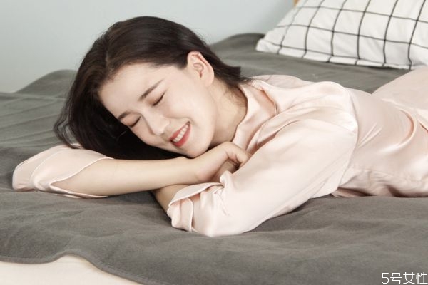 電熱毯日常怎么護(hù)理 電熱毯溫度一般多少度