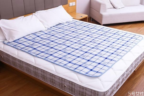 電熱毯幾年更換一次 電熱毯使用注意事項 電熱毯幾年更換一次 電熱毯使用注意事項