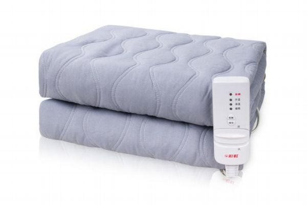 電熱毯除螨時(shí)可以睡嗎 安全使用電熱毯的方法 電熱毯除螨時(shí)可以睡嗎 安全使用電熱毯的方法