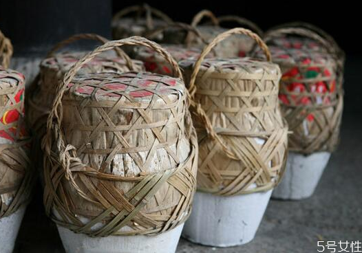 黃酒有沒(méi)有假酒 黃酒辨別真假 黃酒有沒(méi)有假酒 黃酒辨別真假