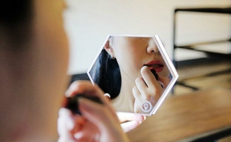 新年給女朋友送什么禮物 獨一無二有創(chuàng)意的禮物 新年給女朋友送什么禮物 獨一無二有創(chuàng)意的禮物