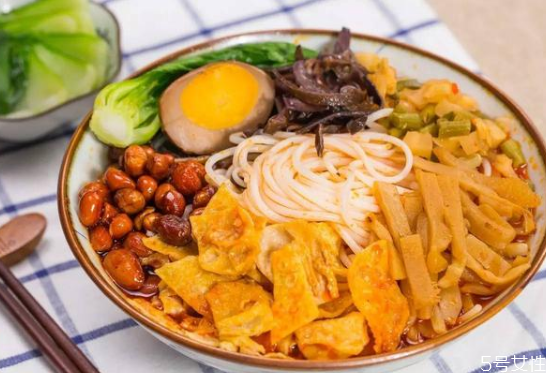 螺螄粉太臭怎么去臭味 螺螄粉的房間怎么除臭 螺螄粉太臭怎么去臭味 螺螄粉的房間怎么除臭