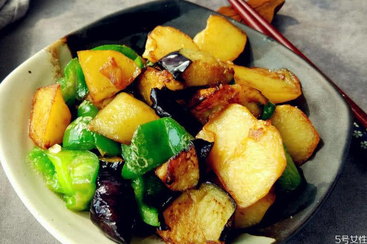 地三鮮的汁怎么調(diào) 炒地三鮮的做法竅門 地三鮮的汁怎么調(diào) 炒地三鮮的做法竅門