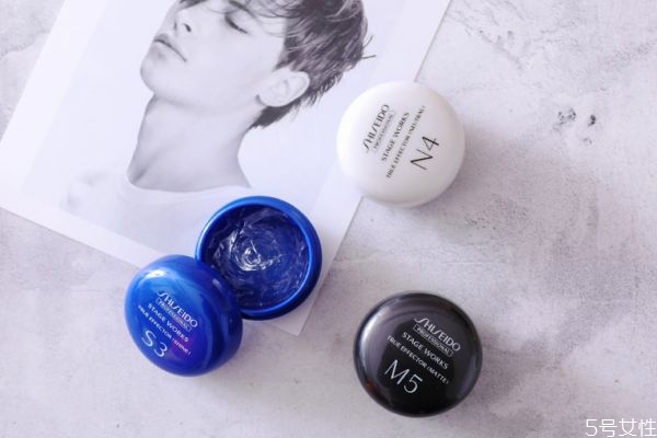 天天噴發(fā)膠會(huì)禿頂嗎 噴了定型睡一覺(jué)可以嗎 天天噴發(fā)膠會(huì)禿頂嗎 噴了定型睡一覺(jué)可以嗎