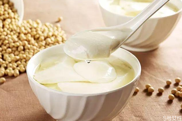 豆花是豆腐腦嗎 豆花和豆腐腦的區(qū)別 豆花是豆腐腦嗎 豆花和豆腐腦的區(qū)別