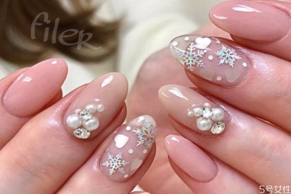 光療膠可以當(dāng)延長(zhǎng)膠用嗎 光療膠的優(yōu)缺點(diǎn) 光療膠可以當(dāng)延長(zhǎng)膠用嗎 光療膠的優(yōu)缺點(diǎn)