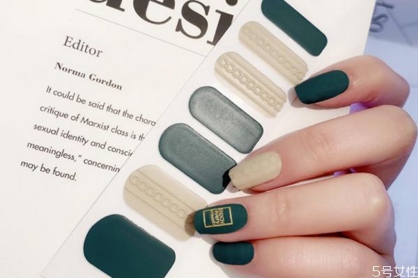 做美甲便宜與貴的區(qū)別 指甲油和甲油膠誰的危害大 做美甲便宜與貴的區(qū)別 指甲油和甲油膠誰的危害大