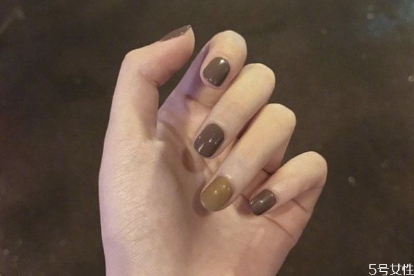 光療膠在什么時候用 光療膠延長指甲的用法 光療膠在什么時候用 光療膠延長指甲的用法