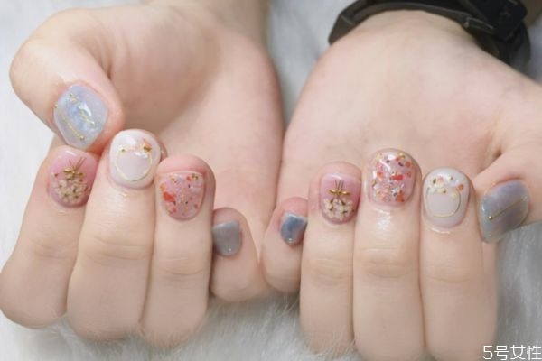 加固膠為什么照不干 加固膠可以涂顏色后面嗎 加固膠為什么照不干 加固膠可以涂顏色后面嗎