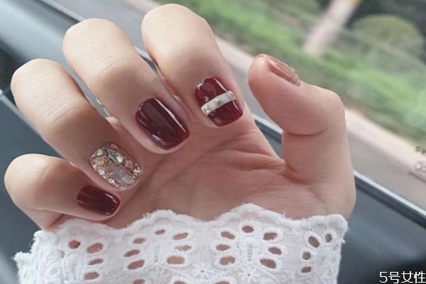 甲片可以做第二次美甲嗎 甲片可以重復(fù)使用嗎 甲片可以做第二次美甲嗎 甲片可以重復(fù)使用嗎