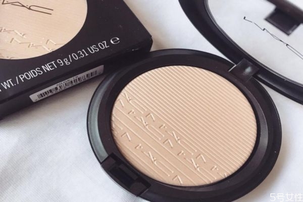 mac生姜高光多少錢 mac生姜高光使用步驟