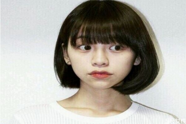 短發(fā)適合剪什么劉海 齊劉海怎么變斜劉海 短發(fā)適合剪什么劉海 齊劉海怎么變斜劉海