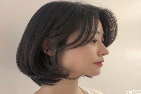 八字劉海每天怎么打理 八字劉海怎么用吹風(fēng)機打理