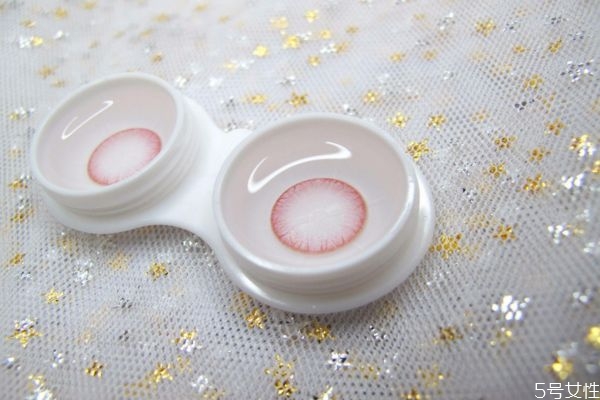 戴美瞳可以小瞇一會(huì)兒?jiǎn)?美瞳最多能戴多長(zhǎng)時(shí)間