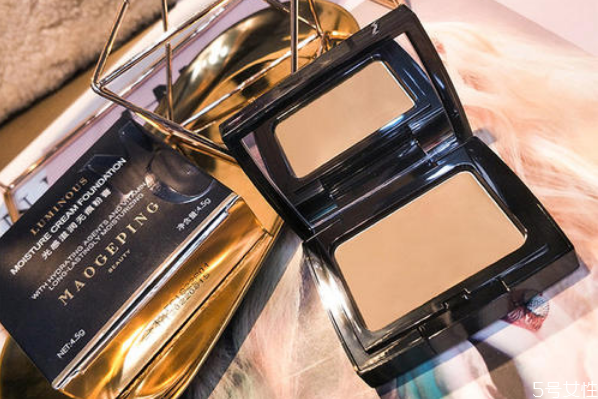 毛戈平粉膏可以代替粉底液嗎 毛戈平粉膏和粉底液哪個好用 毛戈平粉膏可以代替粉底液嗎 毛戈平粉膏和粉底液哪個好用