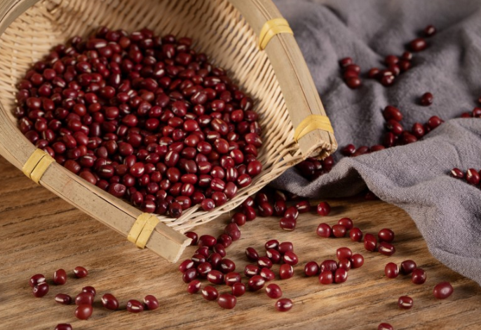 紅豆和赤小豆哪個(gè)補(bǔ)血效果比較好 紅豆和赤小豆誰(shuí)最補(bǔ)血