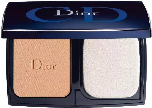 粉餅和氣墊一樣嗎 粉餅的作用和散粉一樣嗎 粉餅和氣墊一樣嗎 粉餅的作用和散粉一樣嗎