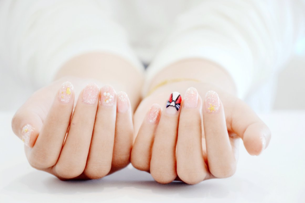 貼片甲和延長甲的區(qū)別 貼片甲的概念及分類 貼片甲和延長甲的區(qū)別 貼片甲的概念及分類